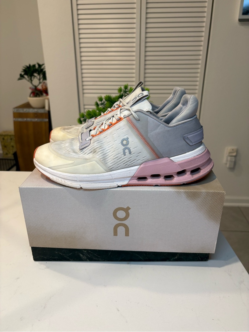 On Cloud CloudNova pink grey women’s size 9 running shoes - Picture 8 of 8